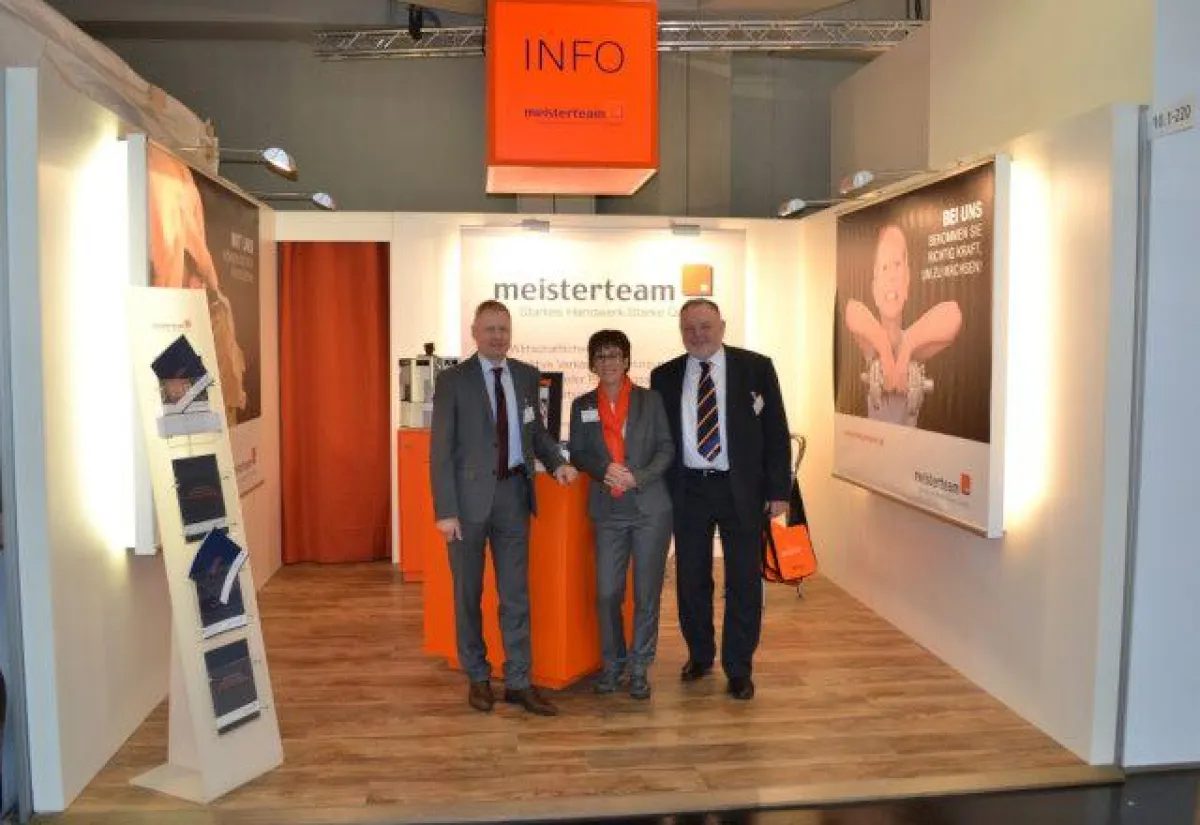 v.l.n.r.: Meisterteam Geschäftsführer Thomas Schley, Petra Keuchel, Gunter Gnauck