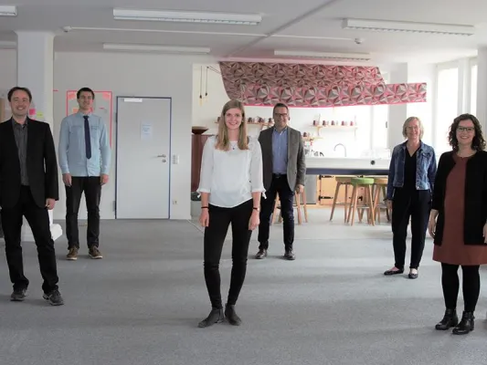 Hochschule Weserbergland erhält Förderung Bild: Hochschule Weserbergland erhält Förderung