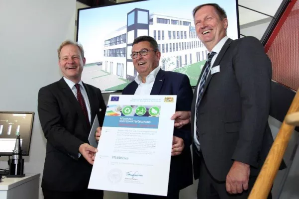 Bild: Industrie 4.0 bekommt in Kaufbeuren ein neues Zuhause, im pro-micron Neubau