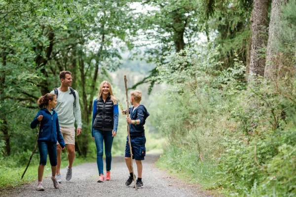 Bild: Wandern und Wohlfühlen