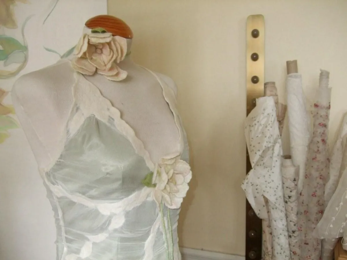 Brautkleid im Atelier von Friederike Fiebelkorn. Foto: modekultur.info