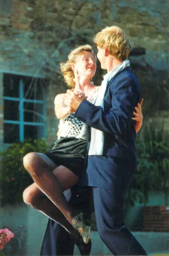 Vergesst den Grundschritt! Der besondere Tango Anfängerkurs mit Wolfgang Sandt La Rogaia Tangoreisen Juni 2019 Bild: Vergesst den Grundschritt! Der besondere Tango Anfängerkurs mit Wolfgang Sandt La Rogaia Tangoreisen Juni 2019