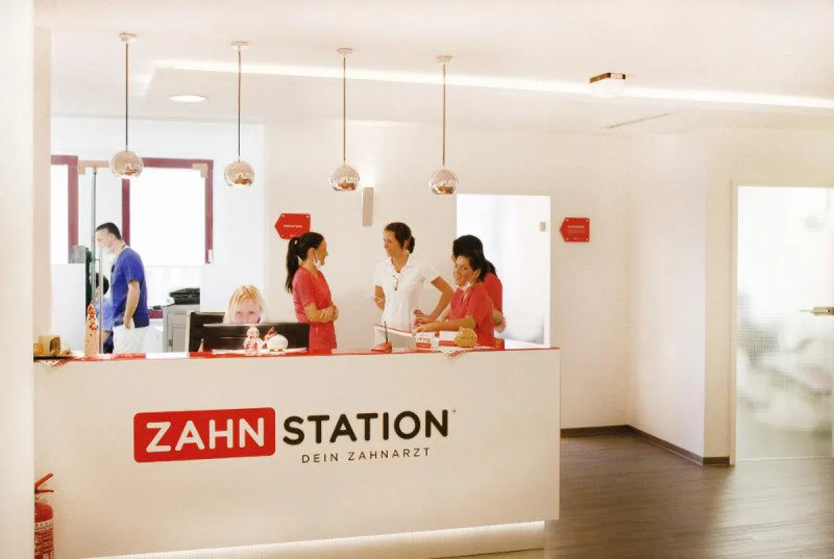 ZAHNSTATION Empfang