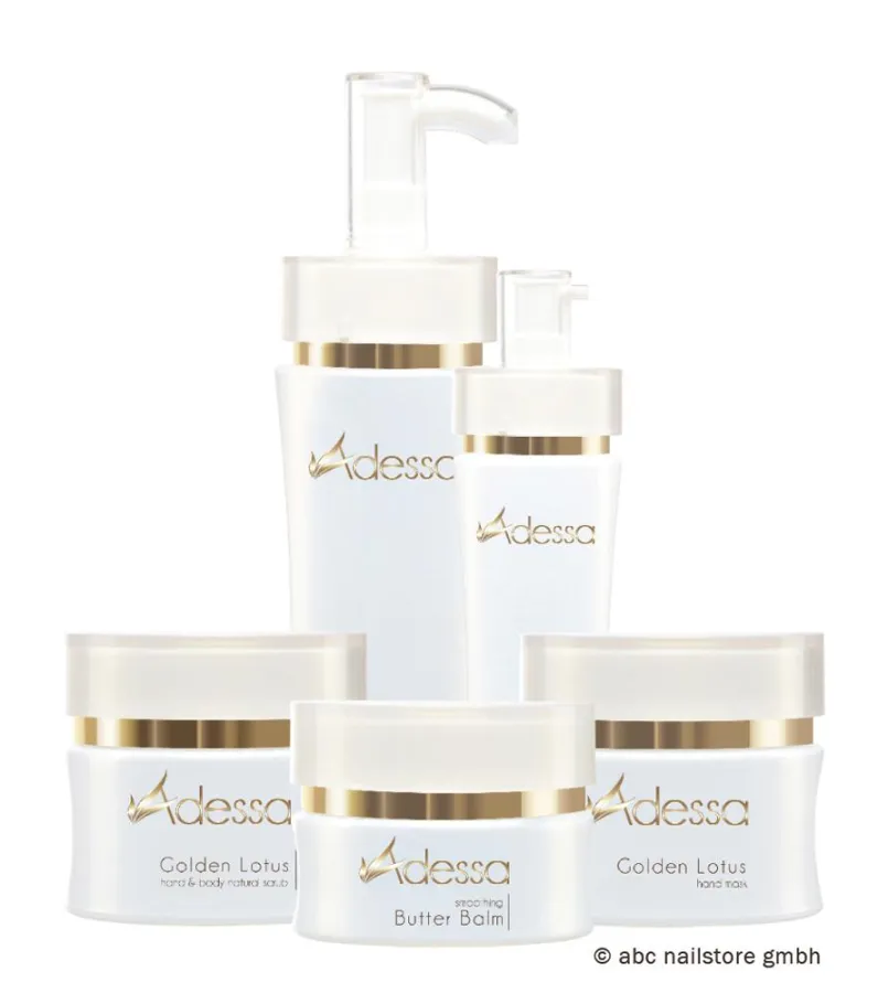 Die Pflegeserie Golden Lotus von Adessa verwöhnt die Hände mit reinem Blattgold und Lotusextrakt