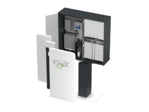 Bild: E3/DC fertigt weltweit erstes integriertes, echt 3-phasiges DC Stromspeichersystem in Serie