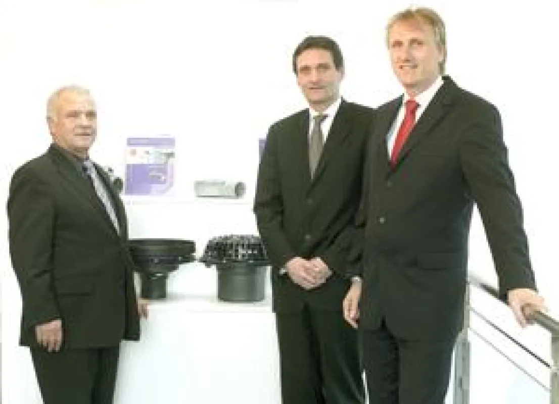 Das Führungstrio der KESSEL AG (von links): Bernhard Kessel (Vorsitz) und seine Vor-standskollegen Alexander Kessel (Vertrieb, Marketing und Personal) und Edgar Thiemt (Technik und Finanzen).