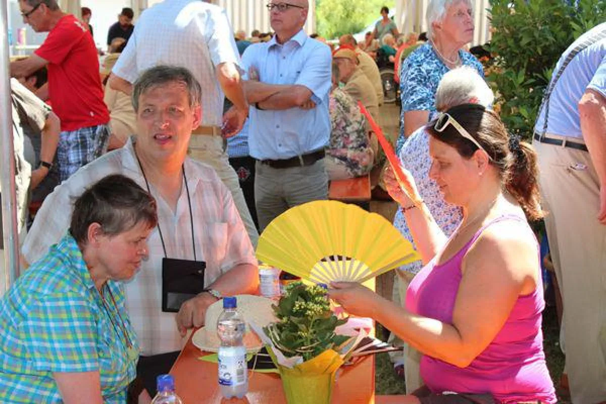 Das Liebenauer Sommerfest: Beliebter Treffpunkt für Bewohner und ihre Angehörigen.