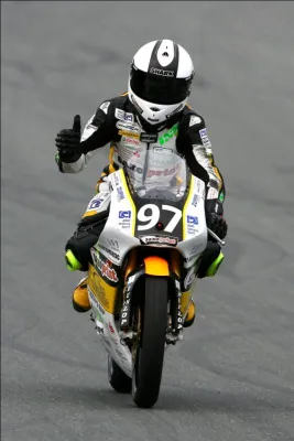 Saxoprint unterstützt Motorrad-Nachwuchsrennfahrer Maximilian Kappler Bild: Saxoprint unterstützt Motorrad-Nachwuchsrennfahrer Maximilian Kappler