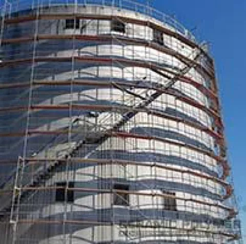 Bild: Ceramic Polymer: Außenbeschichtung eines großdimensionalen Universaltanks in Tschechien