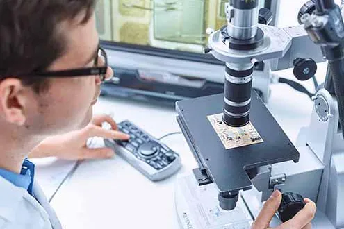 Bild: ZESTRON Academy Training: Bonden, Sintern und Vergießen in der Leistungselektronik
