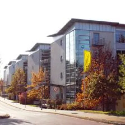 Bild: AENGEVELT vermittelt Bürokomplex in Magdeburg an regionales Energieunternehmen