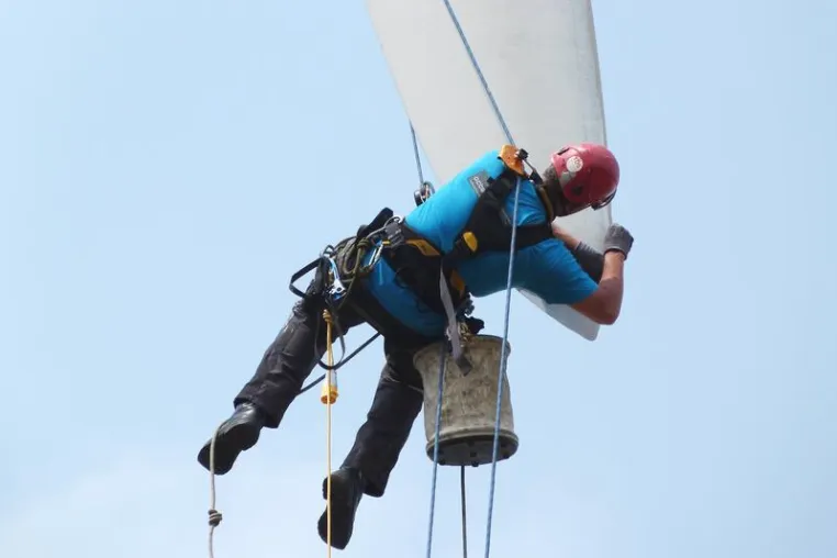 Bild: Windenergie: Rotorblätter gegen Regen wappnen