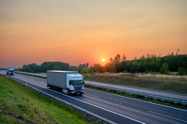 Bild: Effiziente Transporte nach Kasachstan: Medikamente und Ausrüstung sicher geliefert!