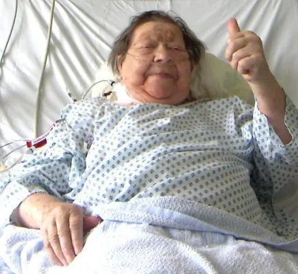 Bild: AORTENKLAPPENERSATZ AM SCHLAGENDEN HERZEN REALISIERT