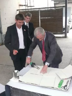 Bild: Stanislaw Tillich bei Bauder in Bernsdorf