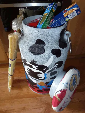 Bild: Sitzkannen: Individuell gestaltbare, platzsparende Sitzgelegenheiten