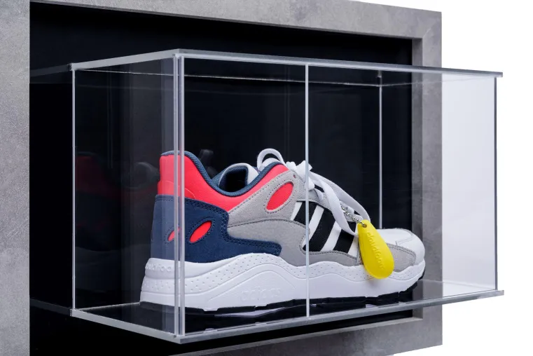 Top-Produktinnovation – Sneaker-Bilderrahmen Bild: Top-Produktinnovation – Sneaker-Bilderrahmen