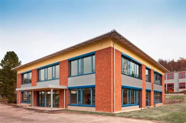 Bild: Mit TECHNOpor Glasschaum einen Schritt voraus - CO2-arme Schule in Gießen