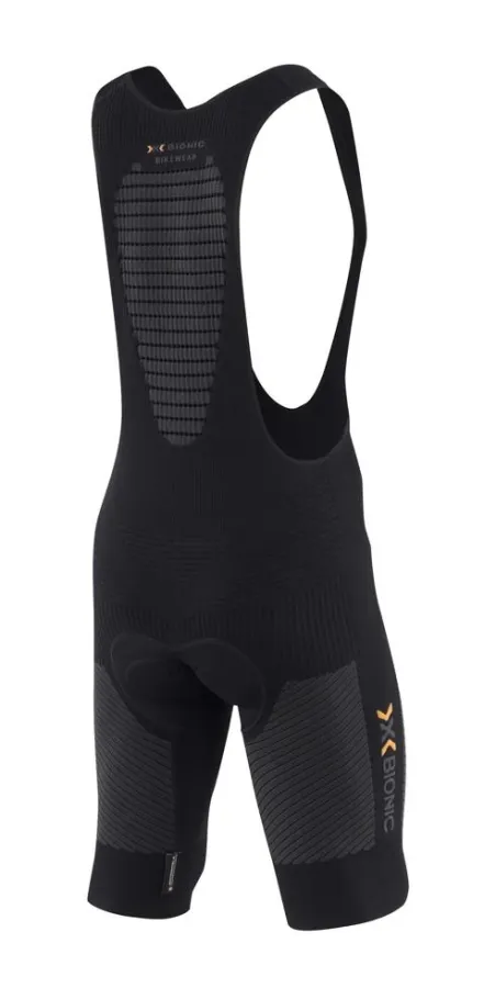 Die X-Bionic-Bikehose bietet nicht nur eine neuartige Opik, sondern wartet mit zahlreichen Innovationen auf, die dem Radler ein Plus an Leistung bieten.