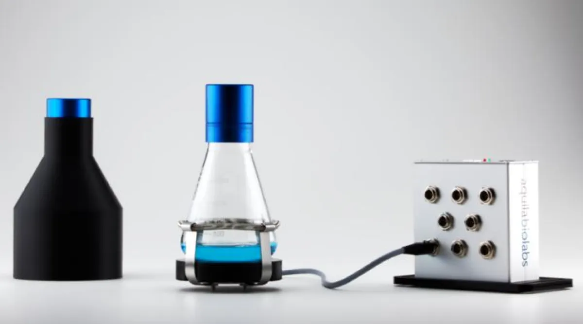 Laborgerät von aquila biolabs_Mikroorganismen automatisiert beim Wachsen beobachten