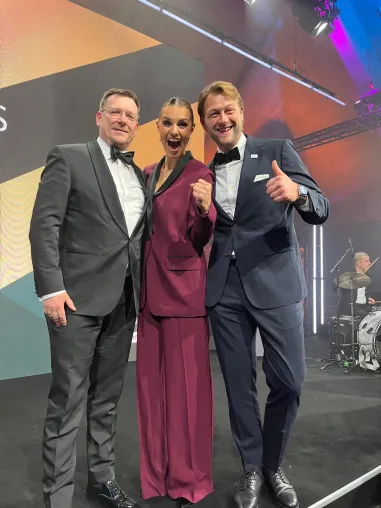 Ein unvergesslicher Event - Deutscher Immobilienpreis 2024 für Mönig Immobilienmanagement aus Böblingen Bild: Ein unvergesslicher Event - Deutscher Immobilienpreis 2024 für Mönig Immobilienmanagement aus Böblingen