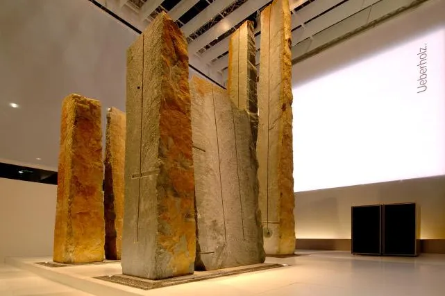 Bild: Monumentale Grundlagenforschung