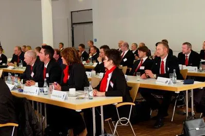 Bild: Ausbildungszentrum: Erfolgreiche Führungskräftequalifikation in Kooperation mit der FH Frankfurt