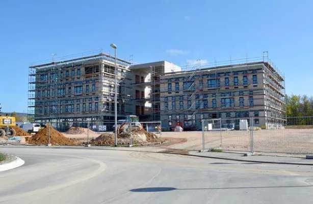 Bild: Richtfest in Friedrichsdorf-Köppern: Meyer Logistik baut neue Firmenzentrale