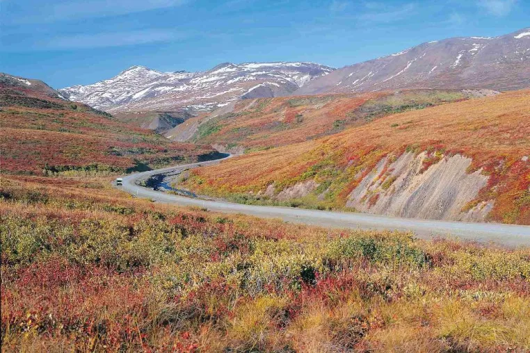 Dempster Highway feiert 35. Geburtstag Bild: Dempster Highway feiert 35. Geburtstag