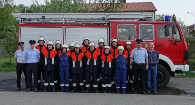 Bild: Michelau: Leistungsprüfung „Die Gruppe im Löscheinsatz“ erfolgreich abgelegt