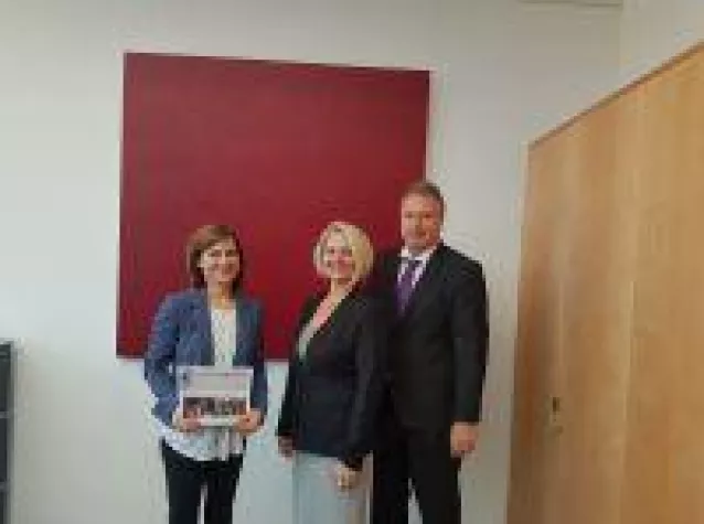 Bild: IfKom im Gespräch zum Thema Digitale Bildung mit der Rektorin der Fernuniversität in Hagen