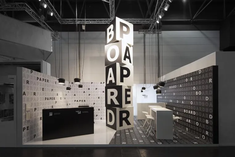 Bild: Papier trifft Pappe in Schwarz-Weiß - Dart inszeniert VDP/WPV auf der interpack 2017