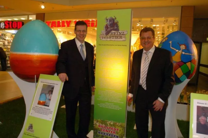 Bild: Promi-Ostereier-Ausstellung im Billstedt-Center Hamburg eröffnet