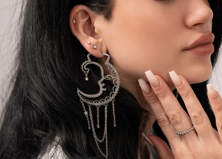 Bild: Das erste Piercing: So gelingt der sichere und angstfreie Einstieg in die Welt des Körperschmucks