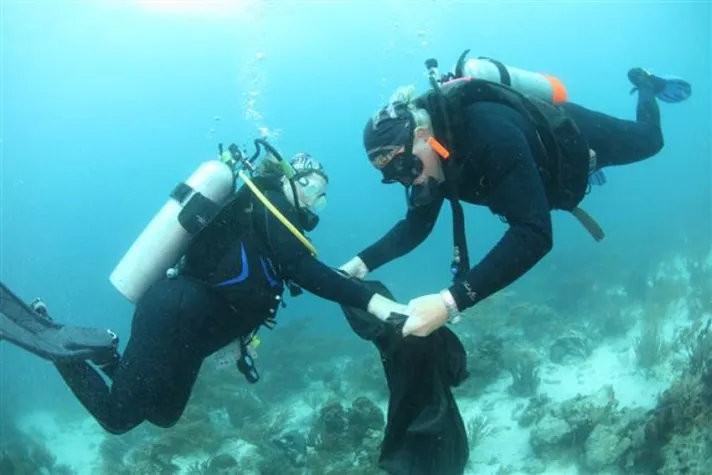 Bild: Riffputz auf Aruba - Größter Zuspruch bei Reef Care Project seit 15 Jahren