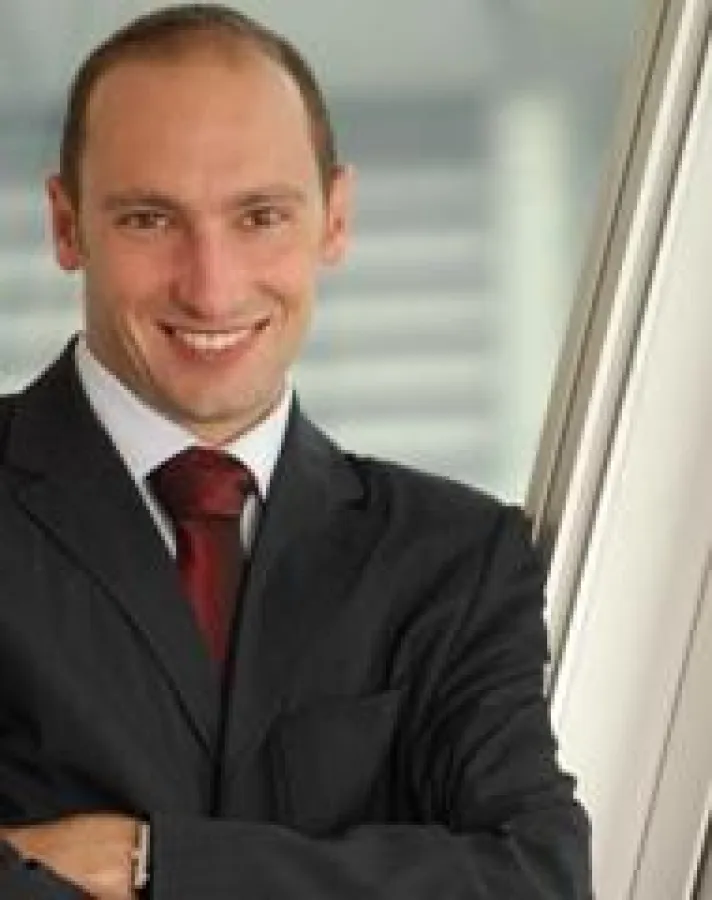 Kompetenz und Erfahrung bei Öffentlichkeitsarbeit im Gesundheitswesen: Gerhard Schmidt, COADDO PR-PROJEKTE, München