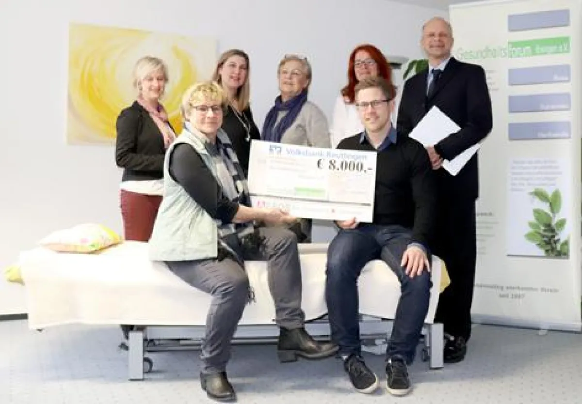 Pfullingen. APROS überrascht den Verein bei einer Sitzung in der Ergotherapie Praxis Weckmann