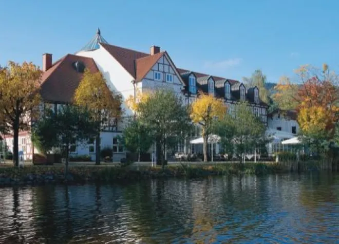 Bild: René Bobzin präsentiert Delikatessen von der Gans