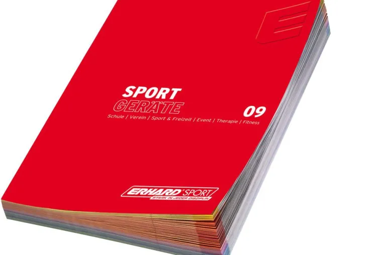 Bild: Rot signalisiert Vitalität und Energie – Der neue Erhard Sport Katalog zeigt Leidenschaft