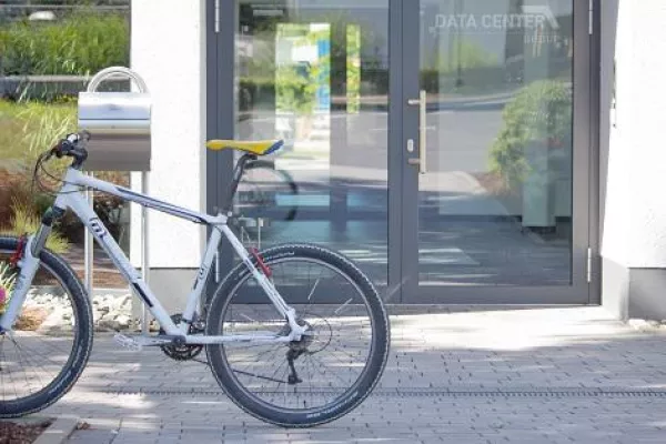 Bild: DATA CENTER GROUP kommt in Fahrt - Unternehmen bietet Bike-Leasing für Mitarbeiter an