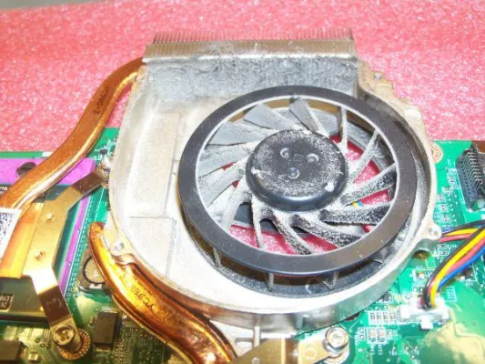 Nachhaltige Laptop-Reinigung spart hunderte Euro Bild: Nachhaltige Laptop-Reinigung spart hunderte Euro