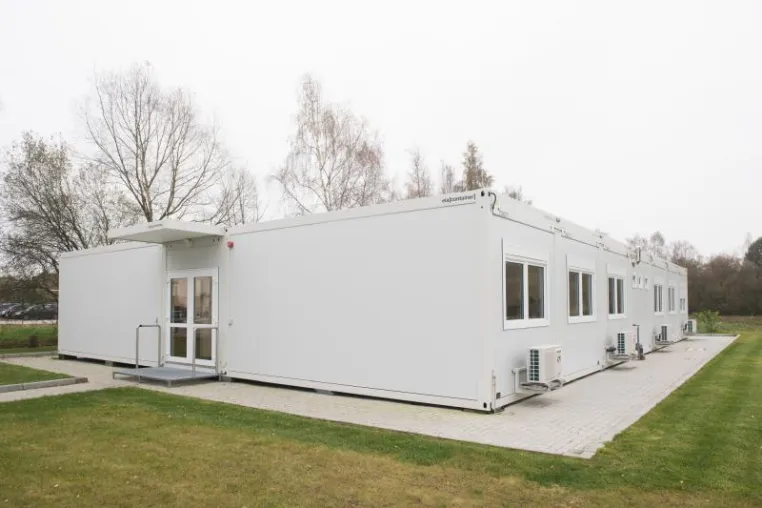 Multifunktionale Büros aus ELA Containern Bild: Multifunktionale Büros aus ELA Containern