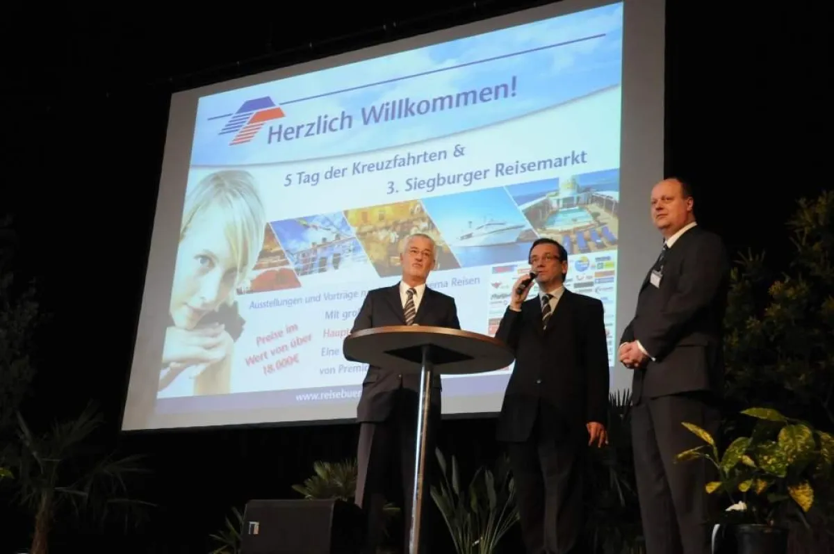 Eröffnung der Veranstaltung (v.l.n.r: Bürgermeister Franz Huhn, Moderator Jörg Bertram, Veranstalter Werner Papendick)