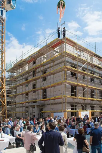 PROJECT Immobilien feiert Richtfest in Berlin Lichterfelde-West Bild: PROJECT Immobilien feiert Richtfest in Berlin Lichterfelde-West