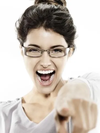 1.000 Brillen für 1 Euro zur Eröffnung - Die Optiker-Kette Smarteyes weiht neue Filiale in Krefeld ein Bild: 1.000 Brillen für 1 Euro zur Eröffnung - Die Optiker-Kette Smarteyes weiht neue Filiale in Krefeld ein