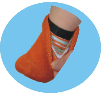 Bild: Sockgrabber - Nie mehr Babysocken verlieren dank neuartigem Babysockenhalter