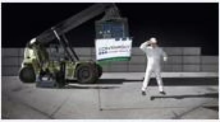 Bild: Punktlandung für Container