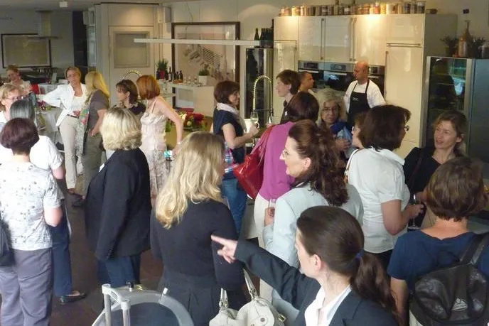 Bild: Zum dritten Mal in einer Kölner Eventlocation : Die Women´s Networking Lounge