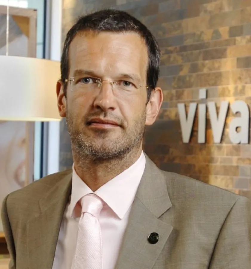 Markus Bartha, Inhaber der PR-Agentur inMedias Kommunikation freut sich über www.moebel.de