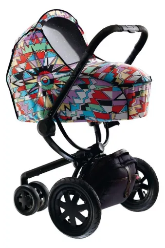 QUINNY - Exklusive Designer-Kollektion mit unverkennbarem Schriftzug Bild: QUINNY - Exklusive Designer-Kollektion mit unverkennbarem Schriftzug